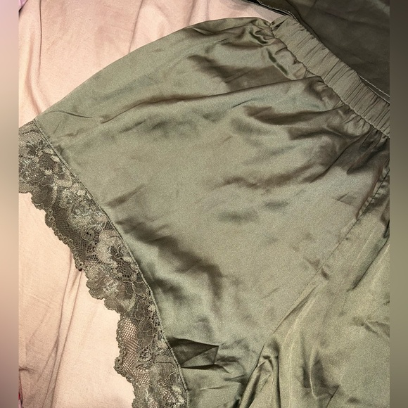 NWT Forever 21 short sleeping set - Picture 2 of 5